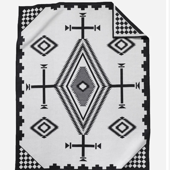 Pendleton Wool Blanket - Los Ojos  - 78" x 72" - Picture 6 of 8